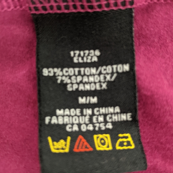 5/$25 Magenta Sleeveless blouse - Picture 4 of 4